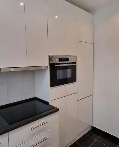 아파트 Charming To Rent